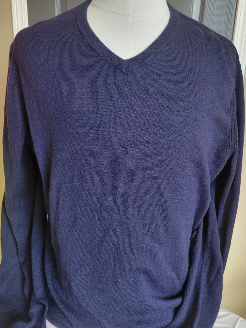 Mens Theory Merino Wool Blend V Neck  Sweater Size XL